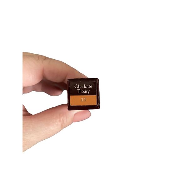 New Charlotte Tilbury Magic Away Concealer 11-Tan - Picture 13 of 13